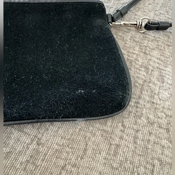 Fossil Suede Wristlet SL8687. - Picture 9 of 11